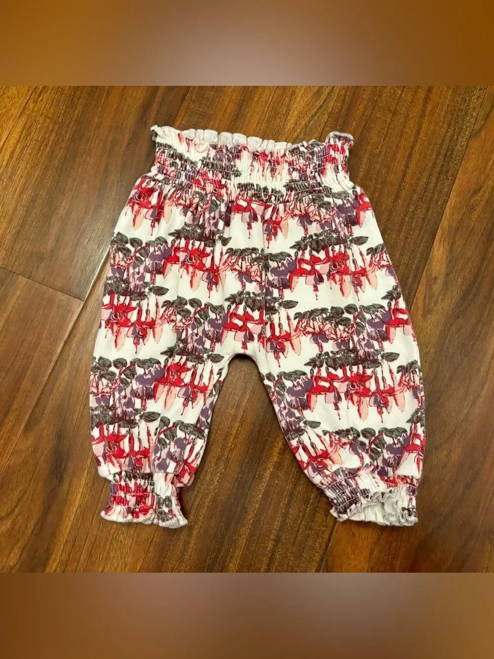 Kate Quinn red/white/green/purple patterned 2 piece set